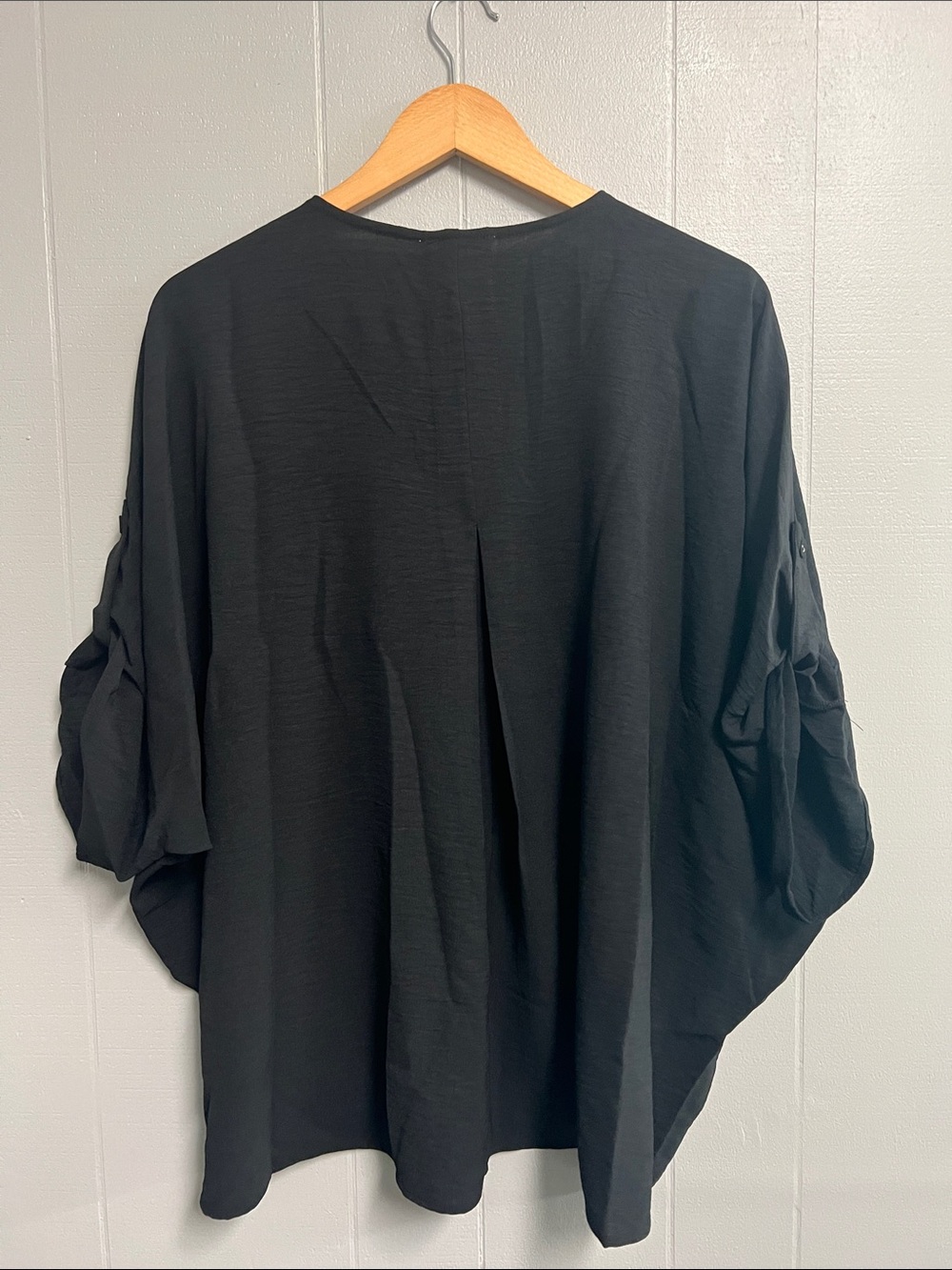 NWT Umgee Black V-Neck Tunic Top Large - Picture 8 of 14